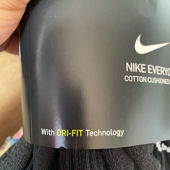 Unisex Nike Everyday Cotton Cushion Crew Socks - Picture 6 of 6